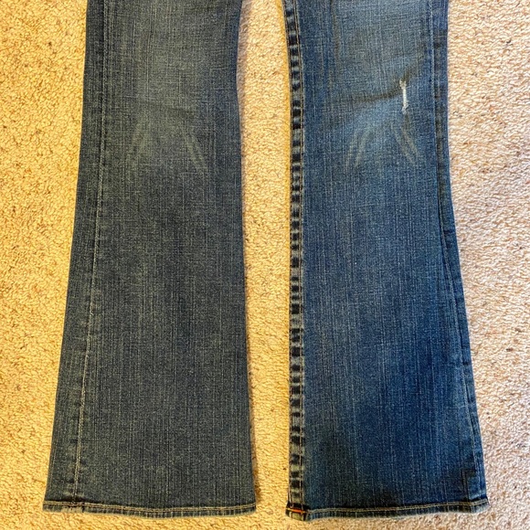 Women’s True Religion Jeans - Picture 5 of 5